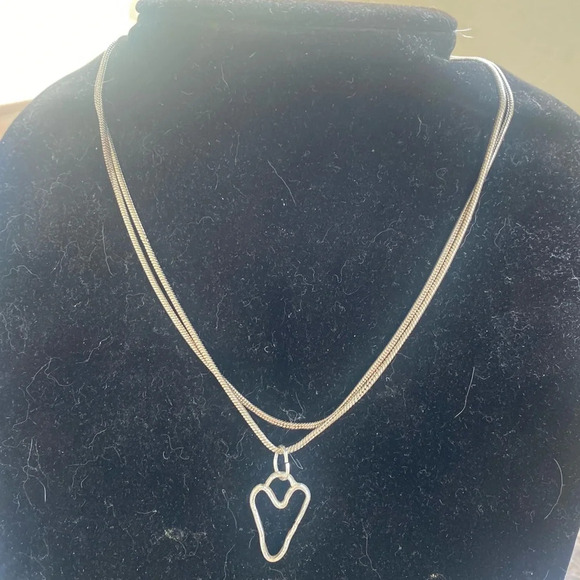 Rustic sterling silver heart necklace - Picture 6 of 10
